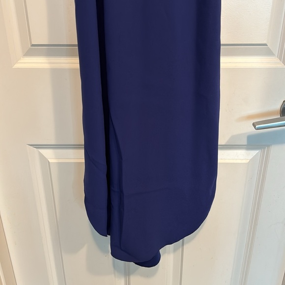 Wilfred racer back dress with slits at the bottom on both sides. - Picture 3 of 6